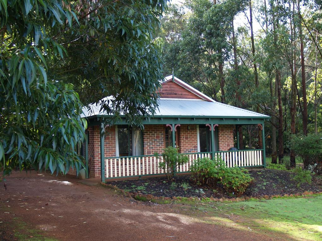 Karri Valley Chalets Pemberton Habitación foto